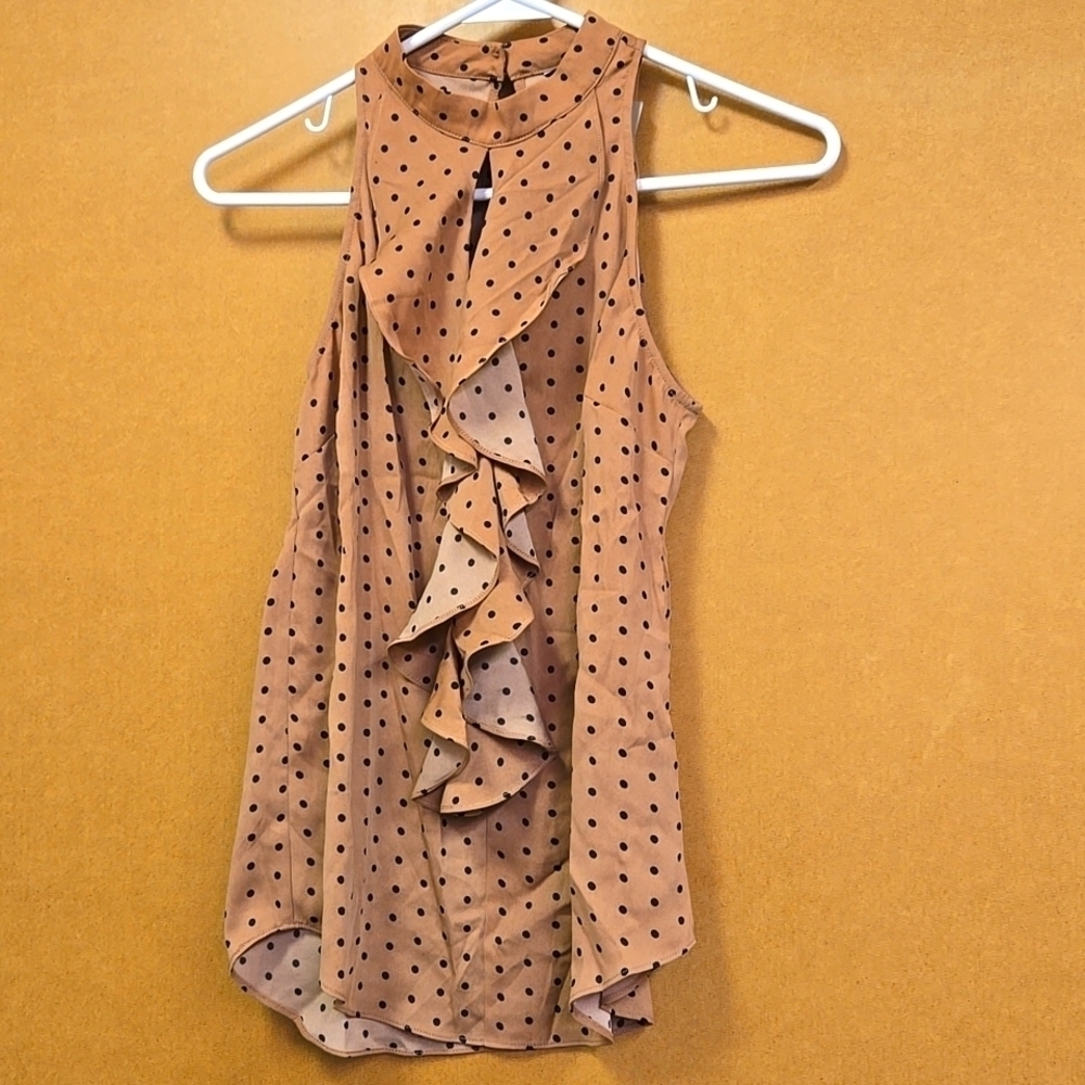 RW&CO. Size XS Tan Polka Dot Sleeveless Mock Neck Ruffled Top